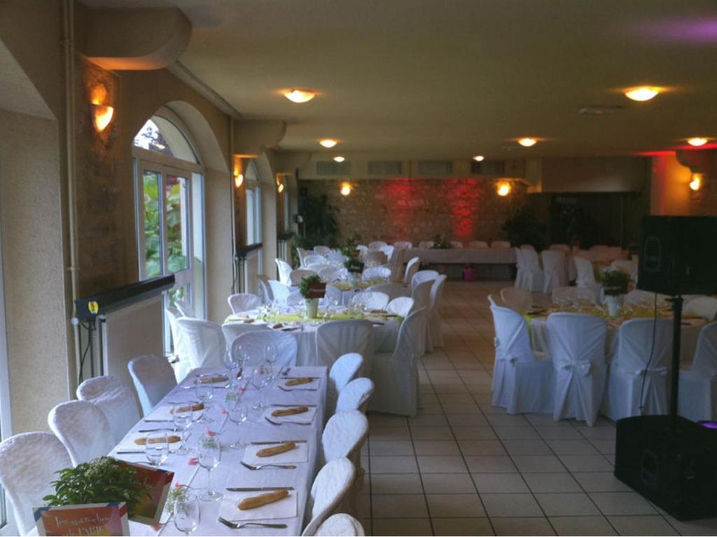 Hotel Restaurant Du Mee Le Mee-sur-Seine ภายนอก รูปภาพ