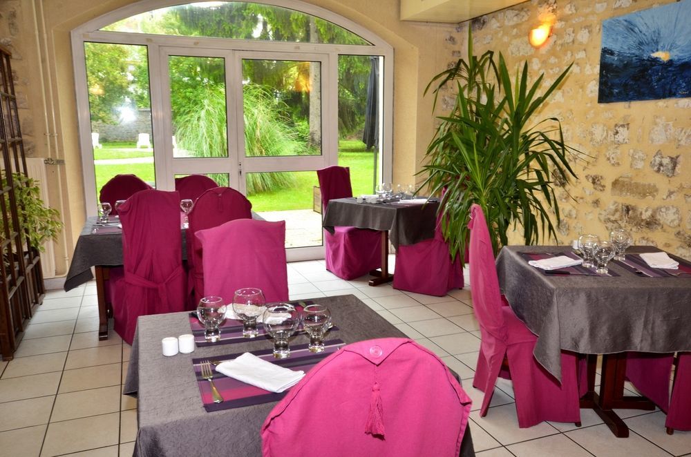 Hotel Restaurant Du Mee Le Mee-sur-Seine ภายนอก รูปภาพ