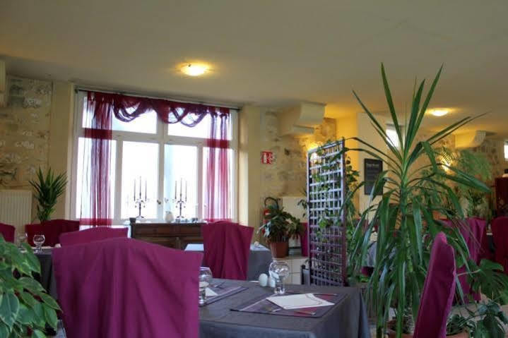 Hotel Restaurant Du Mee Le Mee-sur-Seine ภายนอก รูปภาพ